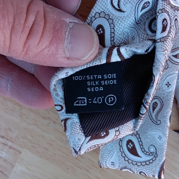 Paisley Patterned Tie - Cream and Brown - Ermenegildo Zegna - Picture 4 of 5